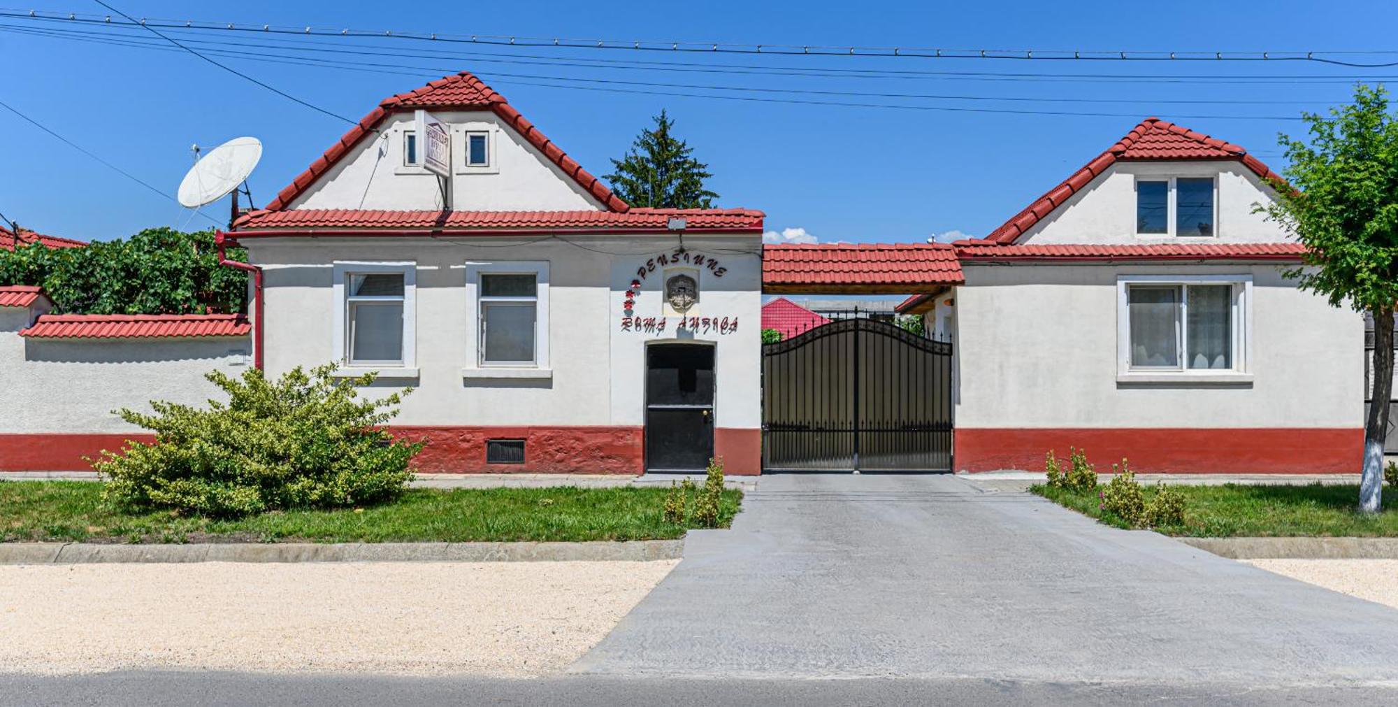 Pensiunea Roma Antica Hărman Esterno foto